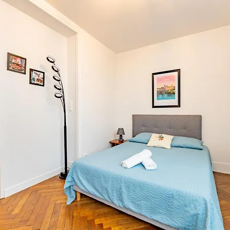 Logis Marybail, Elegant Avec Terrasse Dans Immeuble Art Deco, Pres De La Gare Et Du Centre-ville A * Монтобан