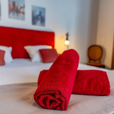 Logis Marybail, Elegant Avec Terrasse Dans Immeuble Art Deco, Pres De La Gare Et Du Centre-ville A Монтобан