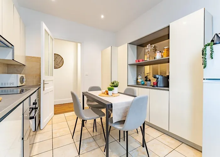 Апартаменты Logis Marybail, Elegant Avec Terrasse Dans Immeuble Art Deco, Pres De La Gare Et Du Centre-ville A *